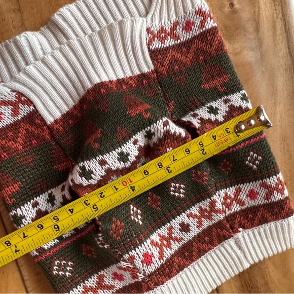 NWOT “Foxy” Pattern Small Dog Sweater - Red and White - Picture 8 of 9